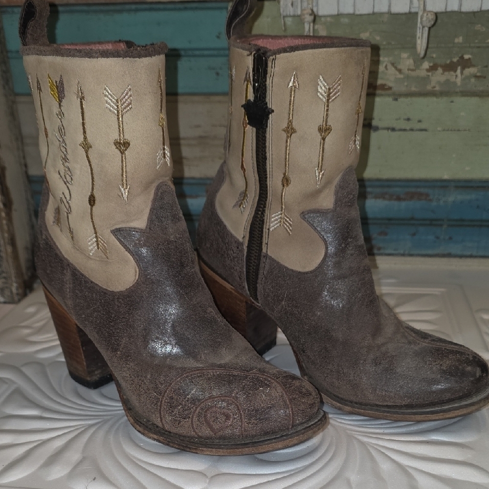 Junk Gysy LANE Stylish Tan Brown Women's  COWBOY Boots SZ 8.5 - Picture 10 of 11